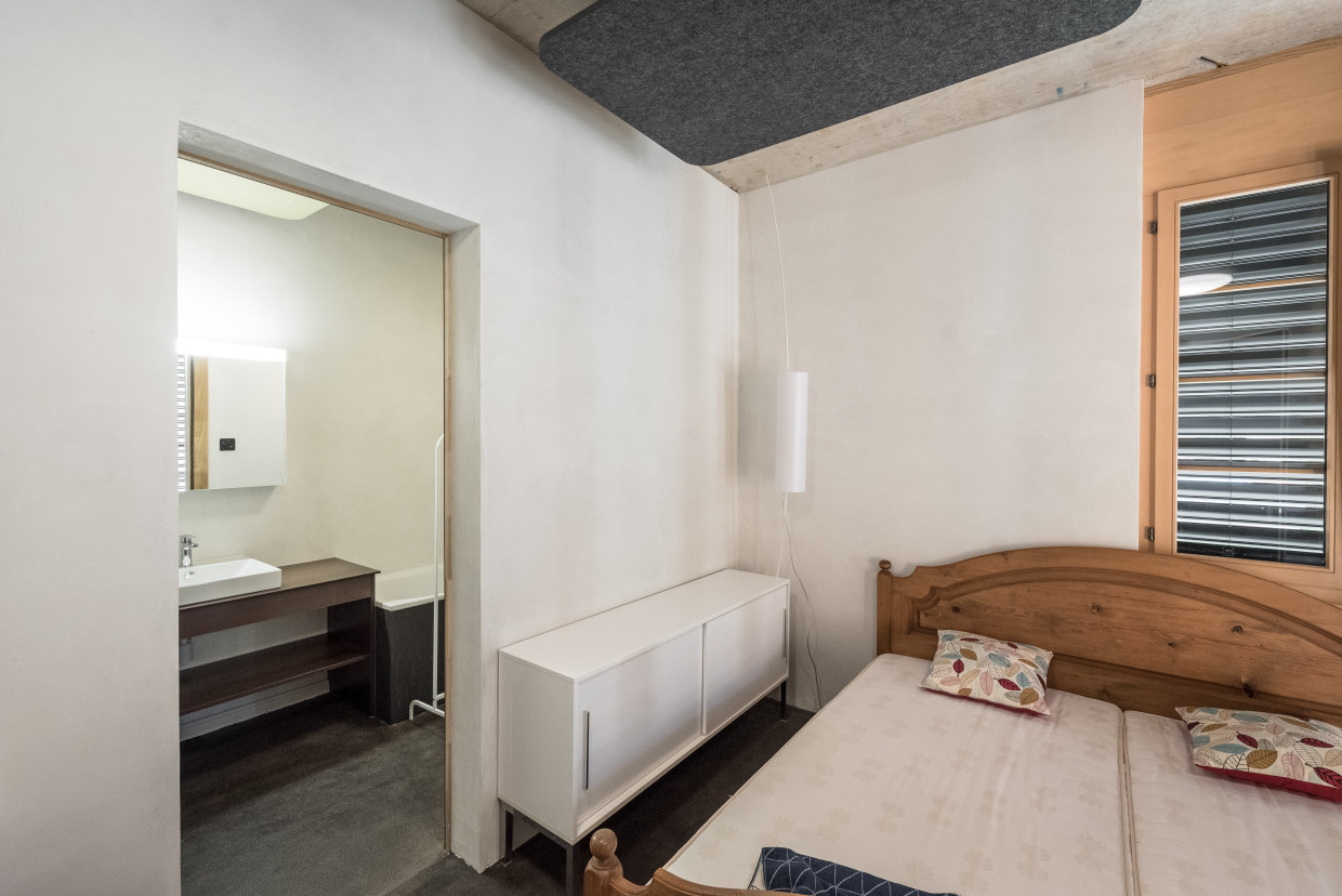 Ateliergemeinschaft - Büroräume - Zimmer mit Bad